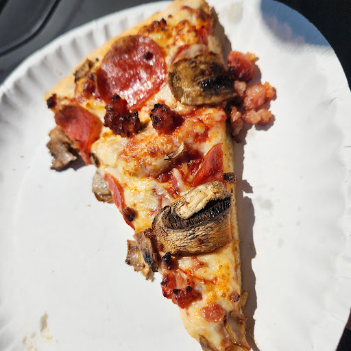 Photo of Bro's Pizza & Wings - 429 Glendale Ave, St. Catharines, ON L2P 3Y1